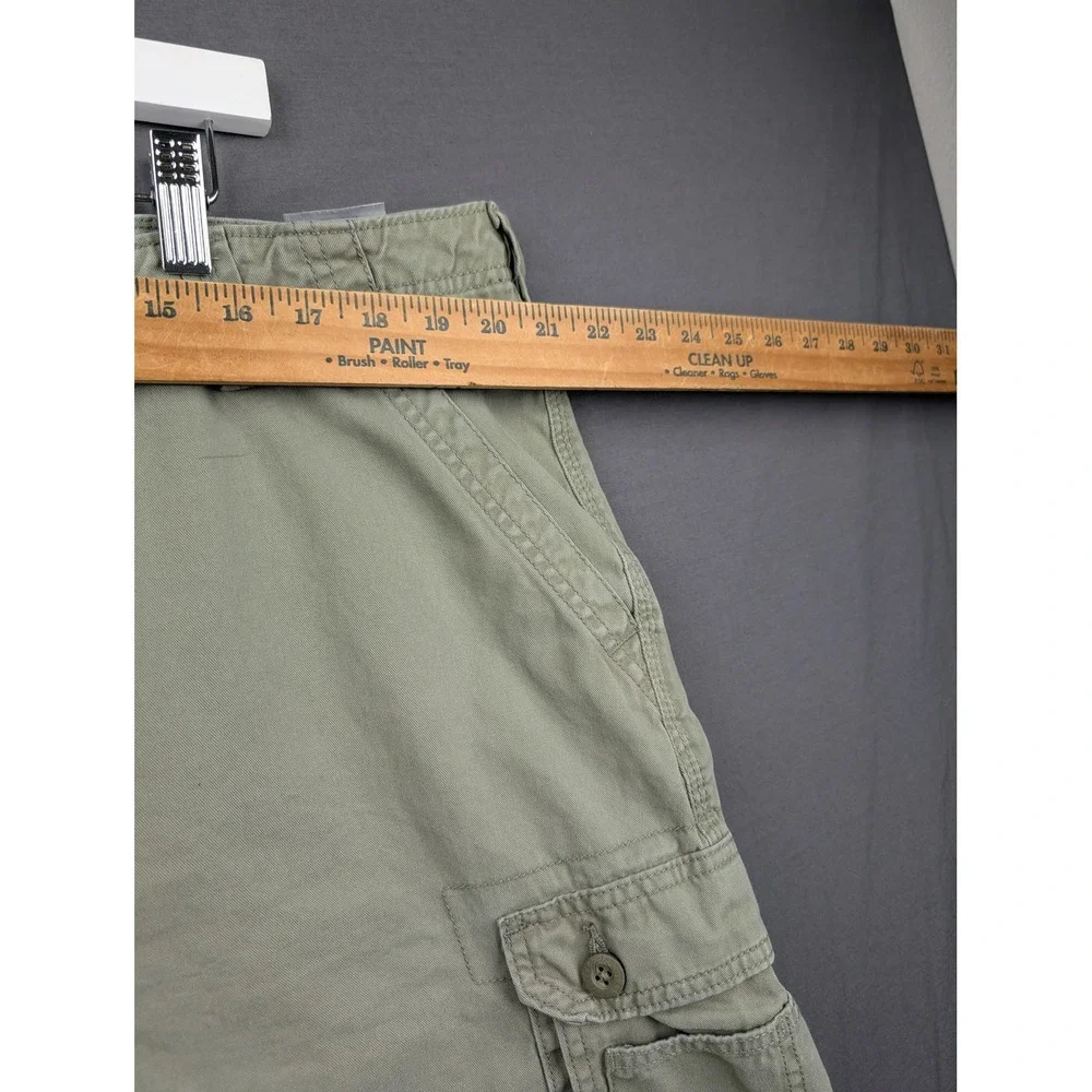 Lee Men's Loose‎ Fit Cargo Shorts Olive Drab Green Size 42